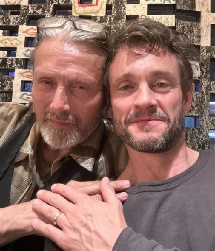 Are hugh dancy and mads mikkelsen friends?