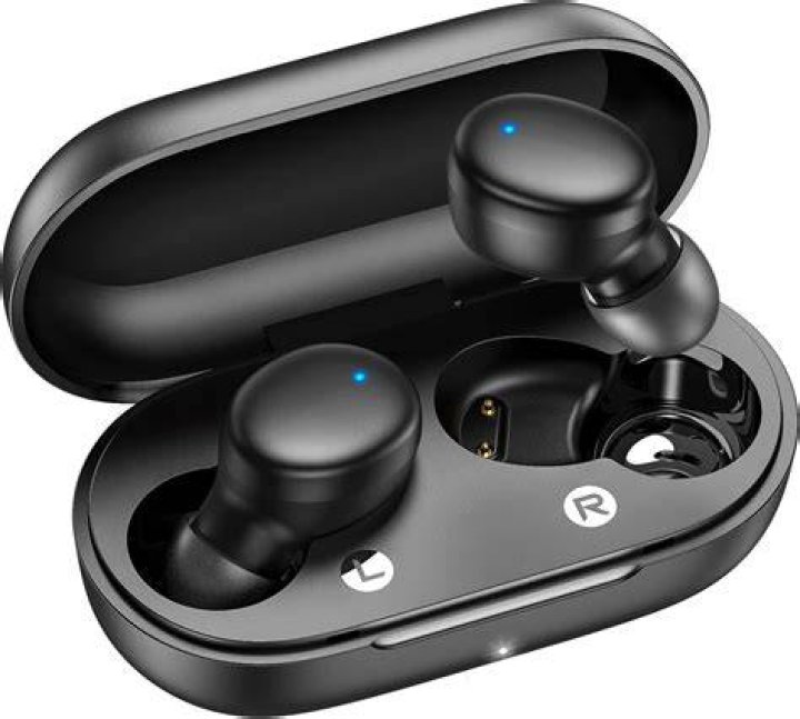 Are tws i7 waterproof?