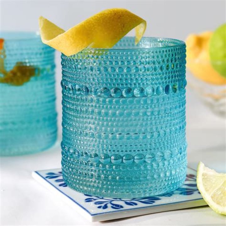 What is hobnail glass?